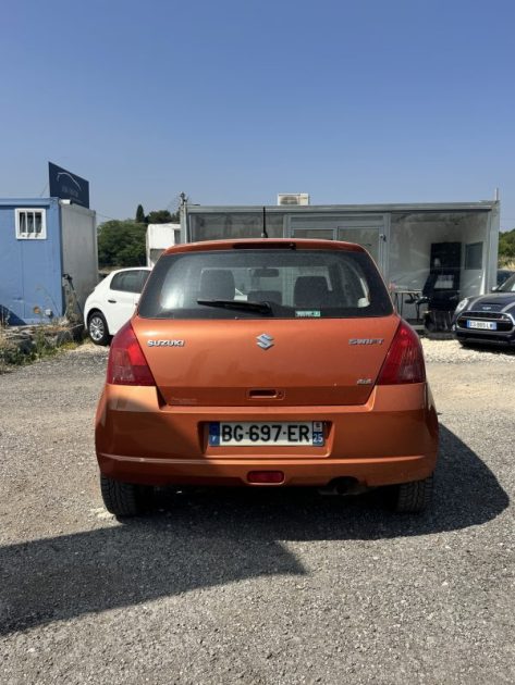 SUZUKI SWIFT 1.3 VVT 92 GLX 16V 4X4