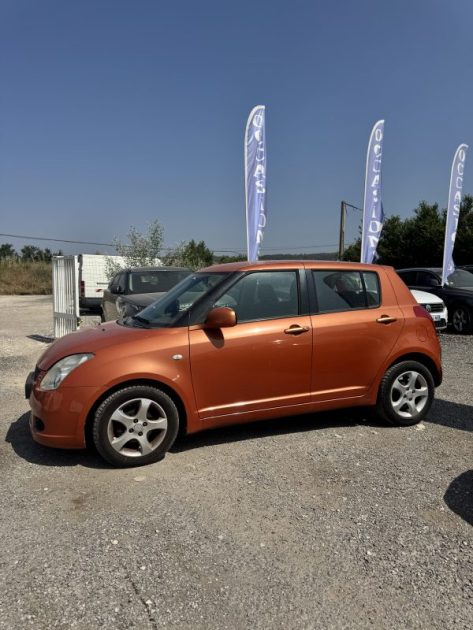 SUZUKI SWIFT 1.3 VVT 92 GLX 16V 4X4