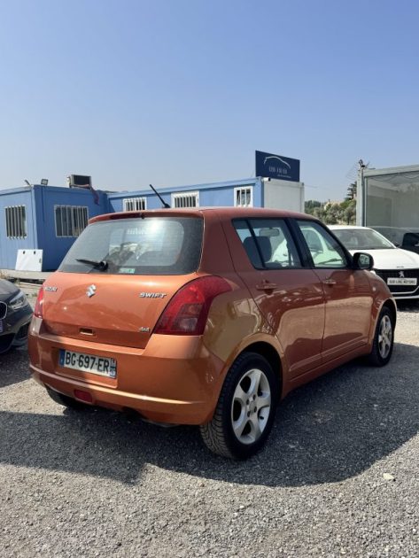 SUZUKI SWIFT 1.3 VVT 92 GLX 16V 4X4