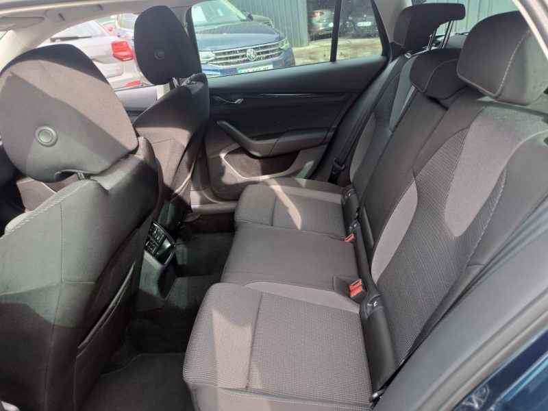 SKODA OCTAVIA 2.0 TDI 150 CV AMBITION DSG7 VIRTUAL COCKPIT SUIVI COMPLET SKODA