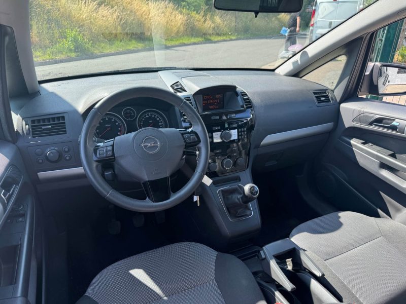 OPEL ZAFIRA 7 places