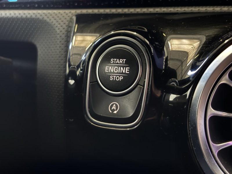 MERCEDES CLASSE A35 AMG 306ch SUSPENSION PILOTÉE / DIGITAL LIGHT / CUIR ÉTENDU / 360°/ BURMESTER 