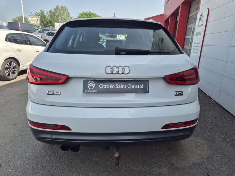 AUDI Q3 2011
