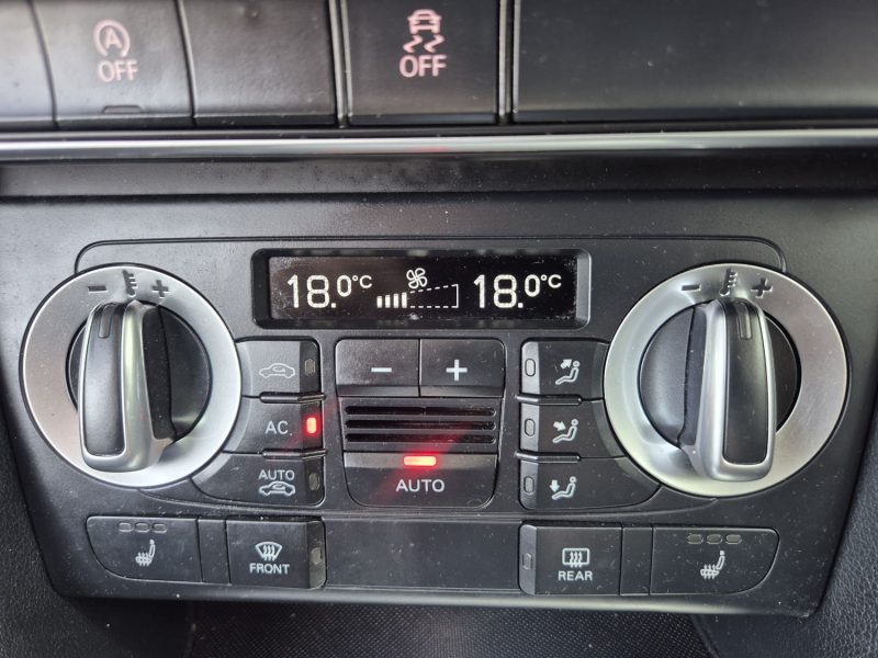 AUDI Q3 2011