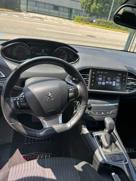 PEUGEOT 308 2015