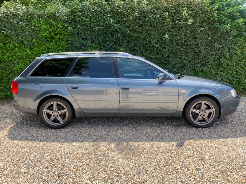 AUDI A6 C5 Avant 2004 3.0 quattro