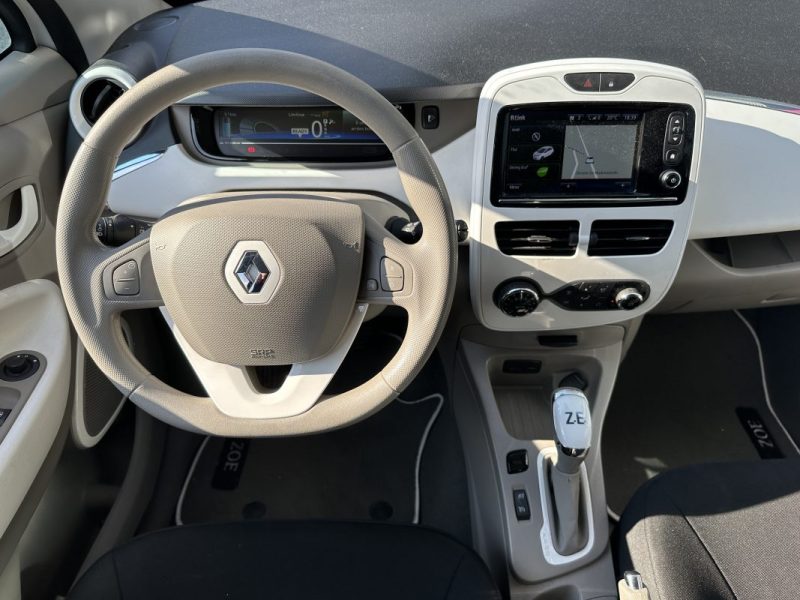RENAULT ZOE 2015