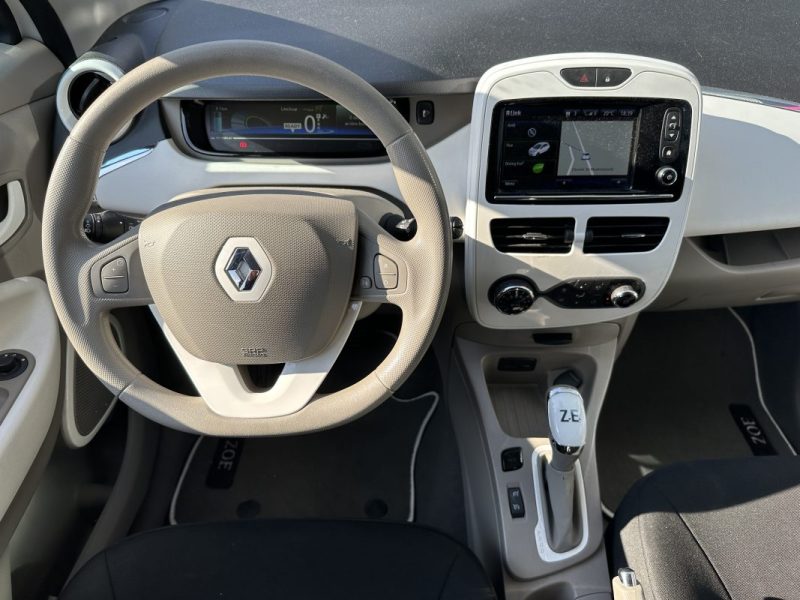 RENAULT ZOE 2015
