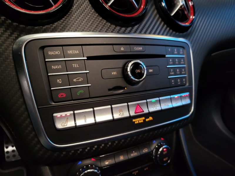 MERCEDES CLASSE A 45 AMG 2.0 4-MATIC / SIEGES F1 + ECHAPPEMENT SPORT + PACK AERO /