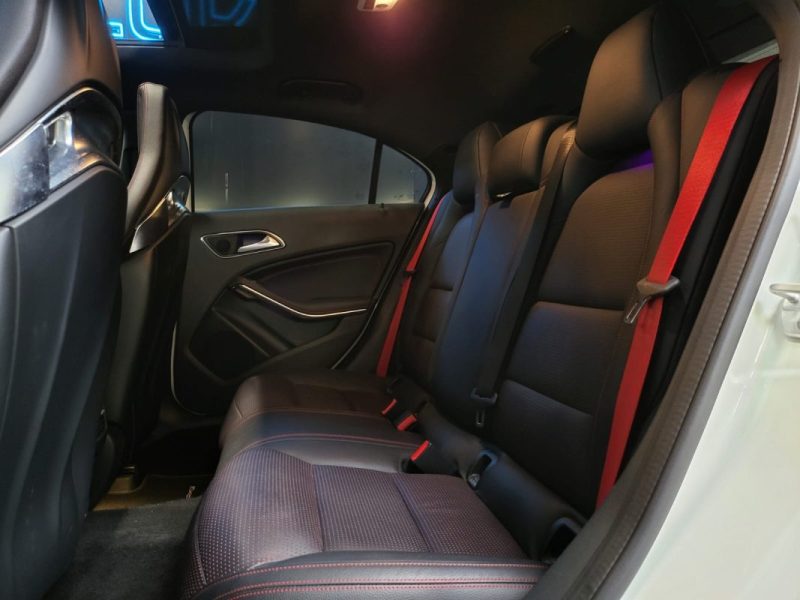 MERCEDES CLASSE A 45 AMG 2.0 4-MATIC / SIEGES F1 + ECHAPPEMENT SPORT + PACK AERO /