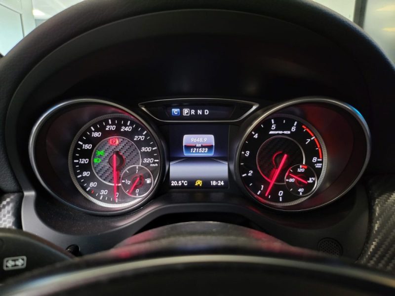 MERCEDES CLASSE A 45 AMG 2.0 4-MATIC / SIEGES F1 + ECHAPPEMENT SPORT + PACK AERO /