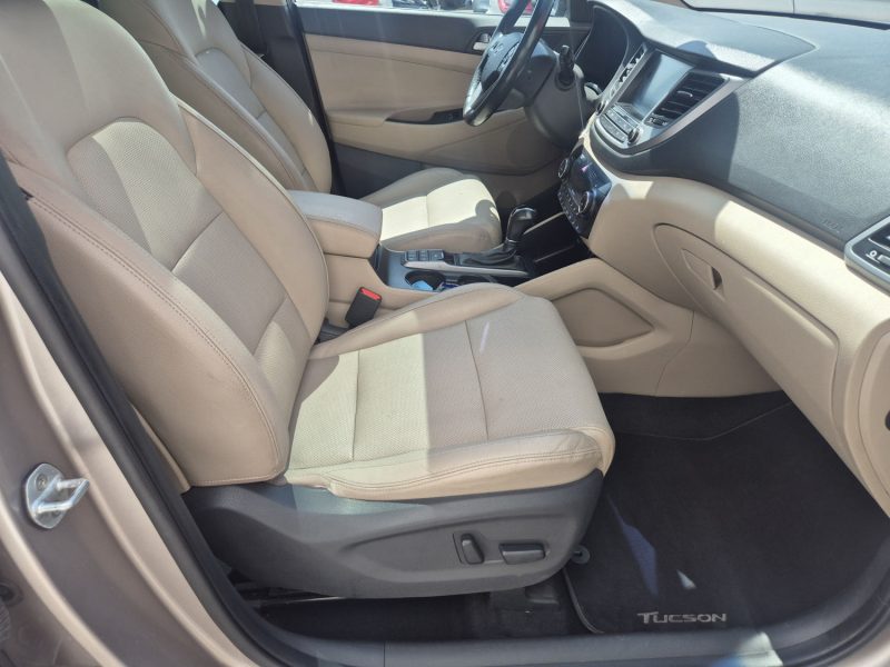 HYUNDAI TUCSON  2015