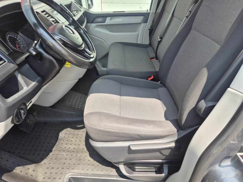 VOLKSWAGEN TRANSPORTER 2018