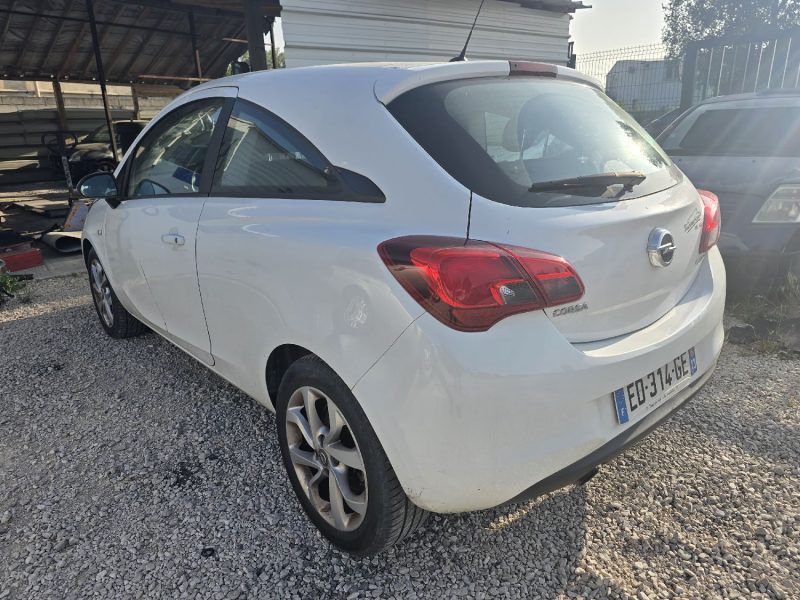 OPEL CORSA 2016