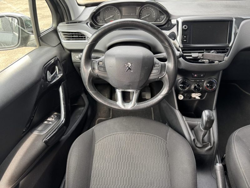 Peugeot 208 5 Portes 1.2 VTi 82 cv