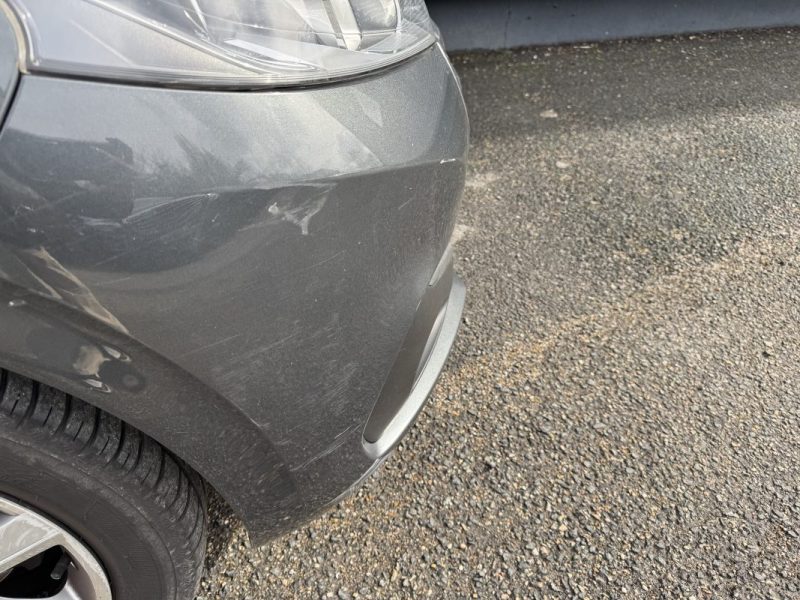 Peugeot 208 5 Portes 1.2 VTi 82 cv