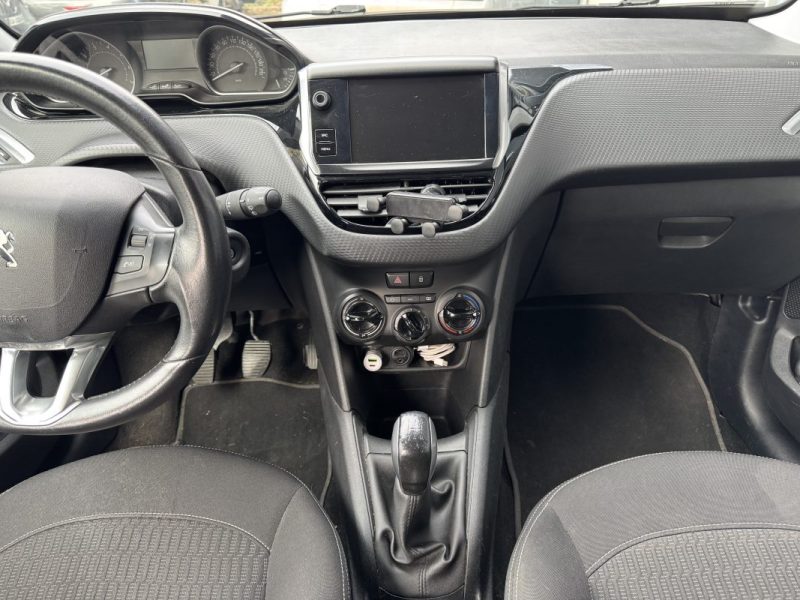 Peugeot 208 5 Portes 1.2 VTi 82 cv