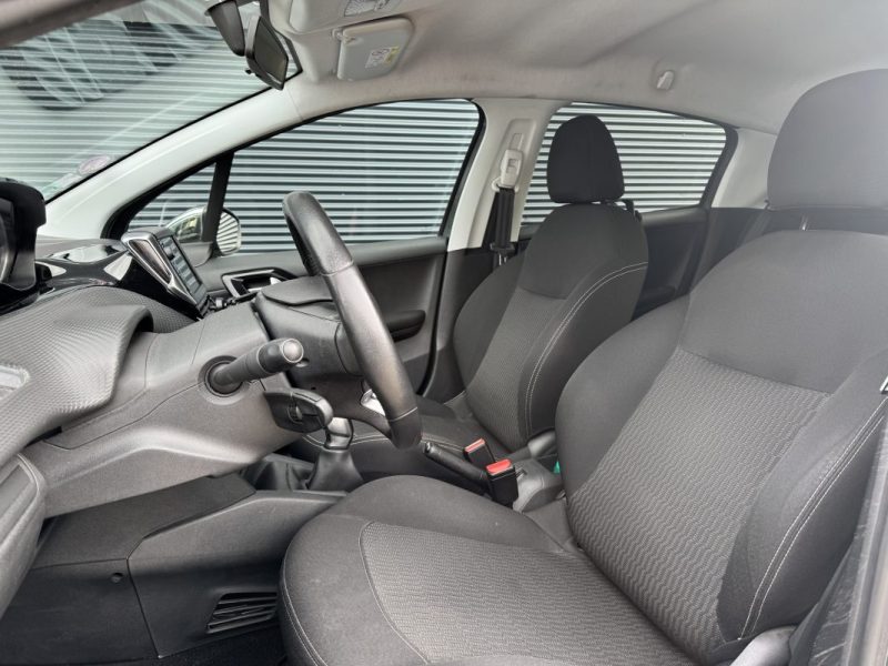 Peugeot 208 5 Portes 1.2 VTi 82 cv