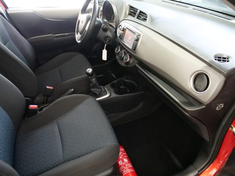 TOYOTA YARIS 2012