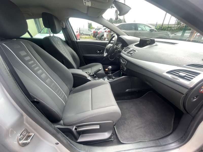 RENAULT MEGANE 2012 PHASE 2 1.2i - 16V TURBO TCE 115CV CRIT'AIR 1