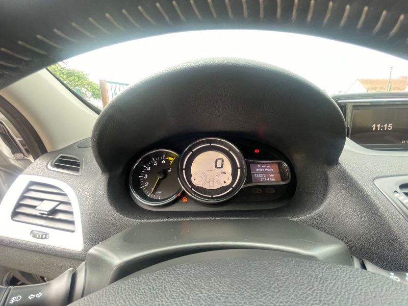 RENAULT MEGANE 2012 PHASE 2 1.2i - 16V TURBO TCE 115CV CRIT'AIR 1