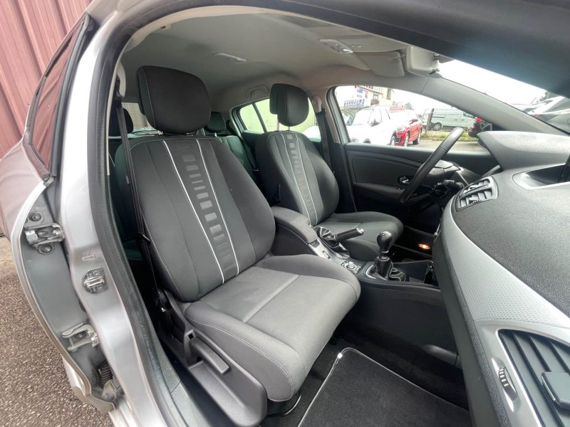 RENAULT MEGANE 2012 PHASE 2 1.2i - 16V TURBO TCE 115CV CRIT'AIR 1