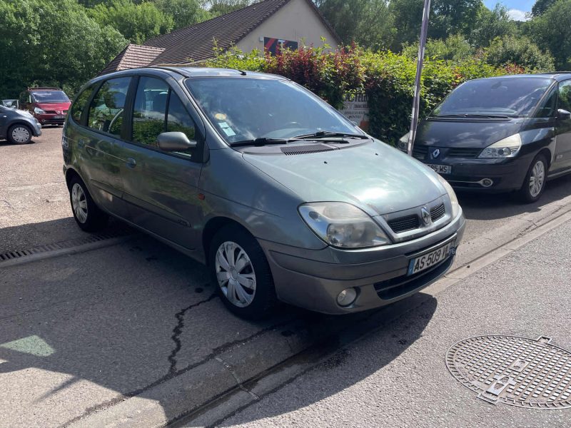 RENAULT MEGANE SCENIC II 1.4i 16VF 95CV