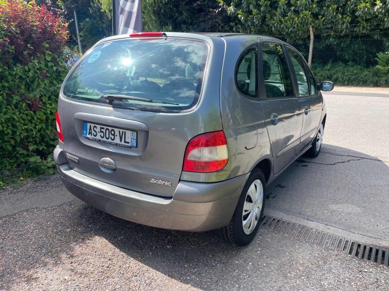 RENAULT MEGANE SCENIC II 1.4i 16VF 95CV