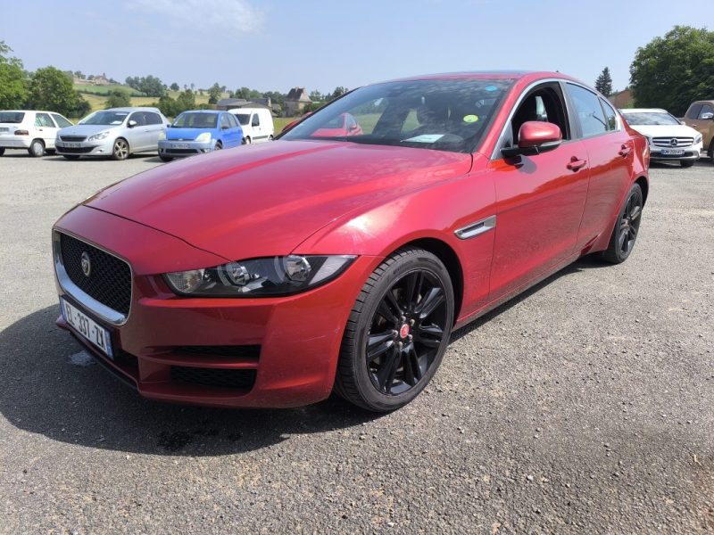 JAGUAR XE 2.0 D 180 CH FINITION PURE 2017