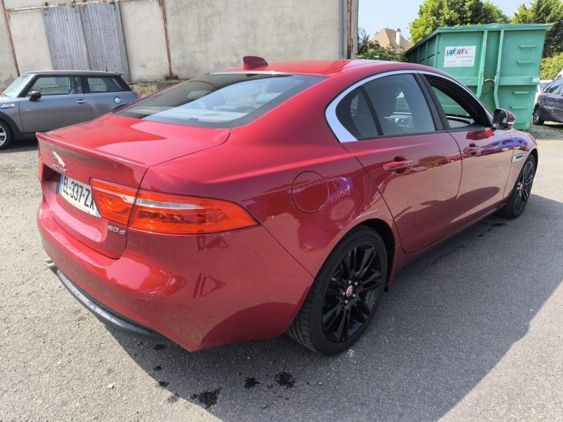JAGUAR XE 2.0 D 180 CH FINITION PURE 2017
