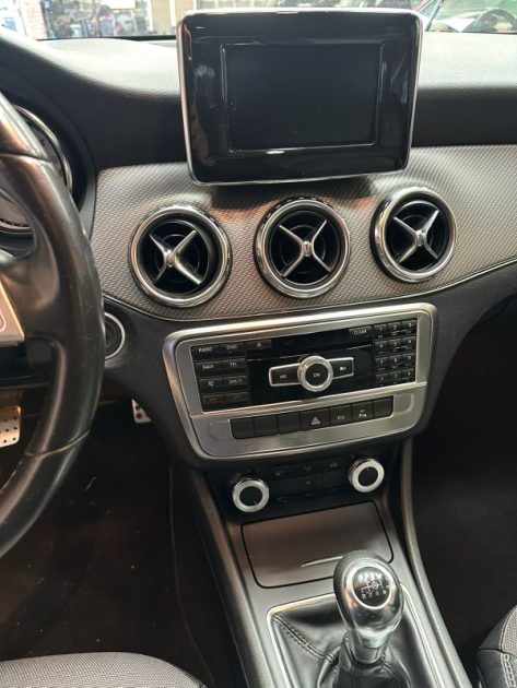 MERCEDES CLASSE GLA 200 136 CV 2014