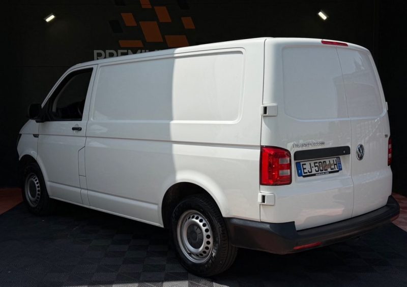 VOLKSWAGEN TRANSPORTER 2017
