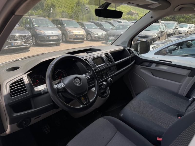 VOLKSWAGEN TRANSPORTER 2017