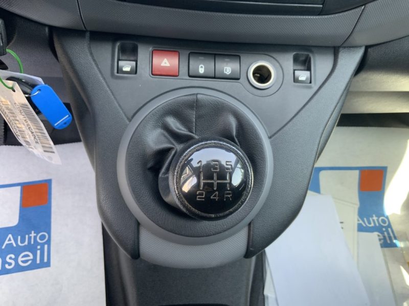 PEUGEOT PARTNER 2017