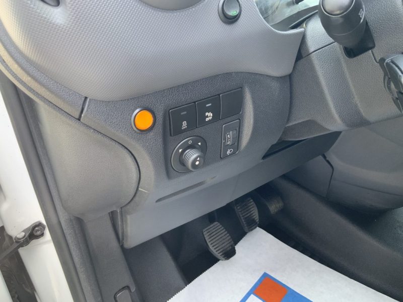 PEUGEOT PARTNER 2017