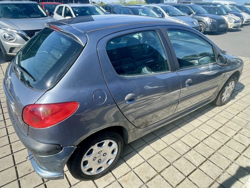 PEUGEOT 206 2006 1.4I PEUGEOT 206 75CH TURBAN