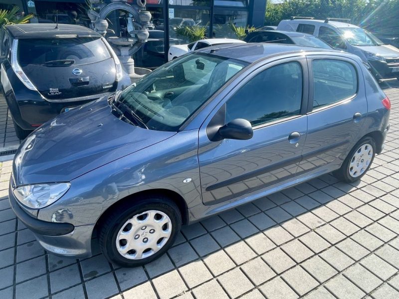 PEUGEOT 206 2006 1.4I PEUGEOT 206 75CH TURBAN
