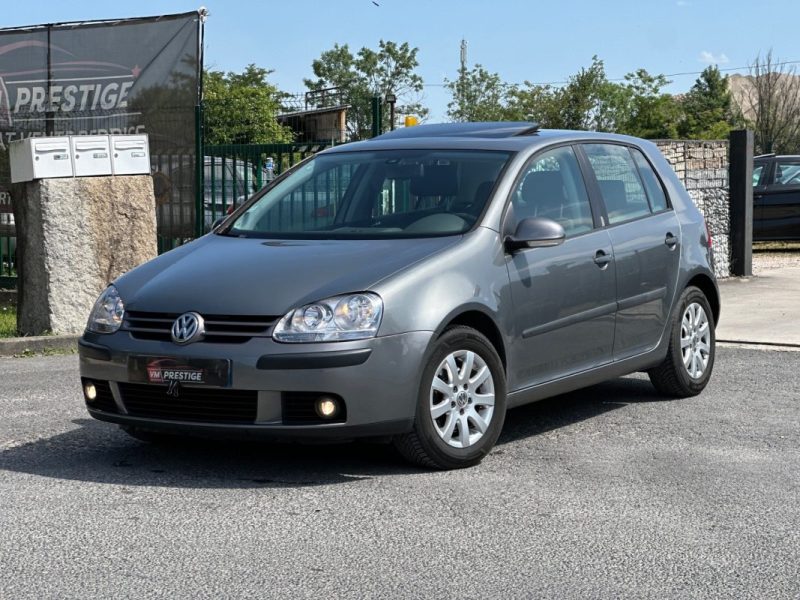 VOLKSWAGEN GOLF 5 2004