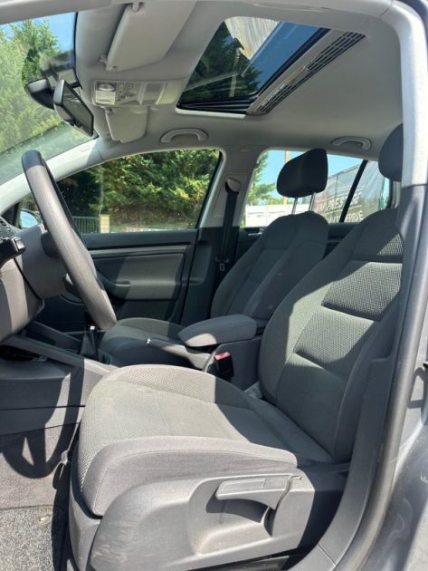 VOLKSWAGEN GOLF 5 2004