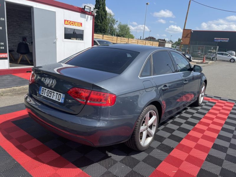 AUDI A4 2011