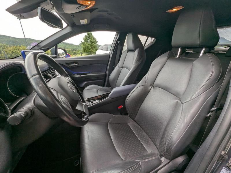 Toyota C-HR Hybride 122h - BV e-CVT Collection