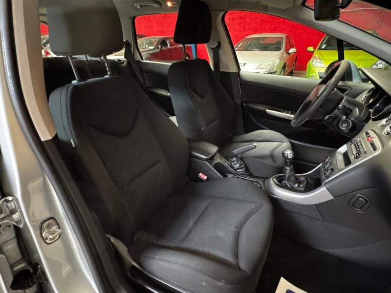 PEUGEOT 308 1.6 HDI 8V