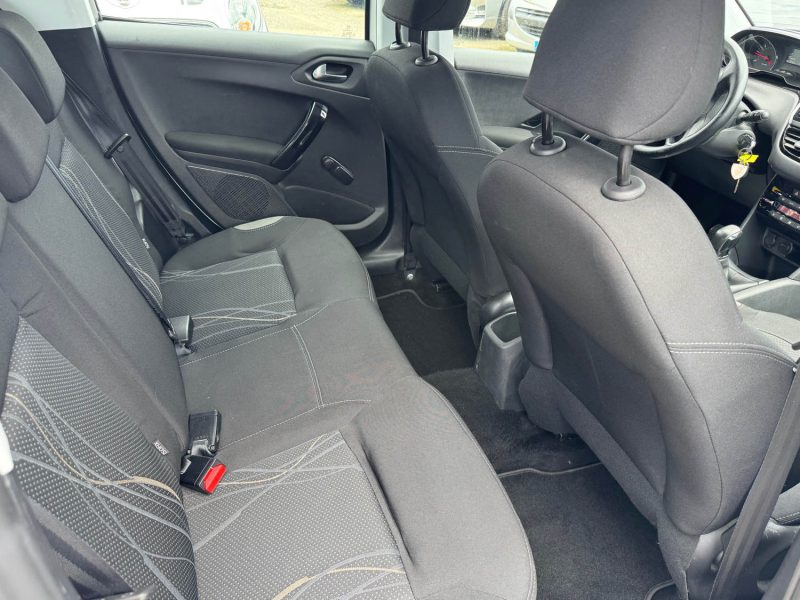 PEUGEOT 208 1.4 HDI 68 ACTIVE