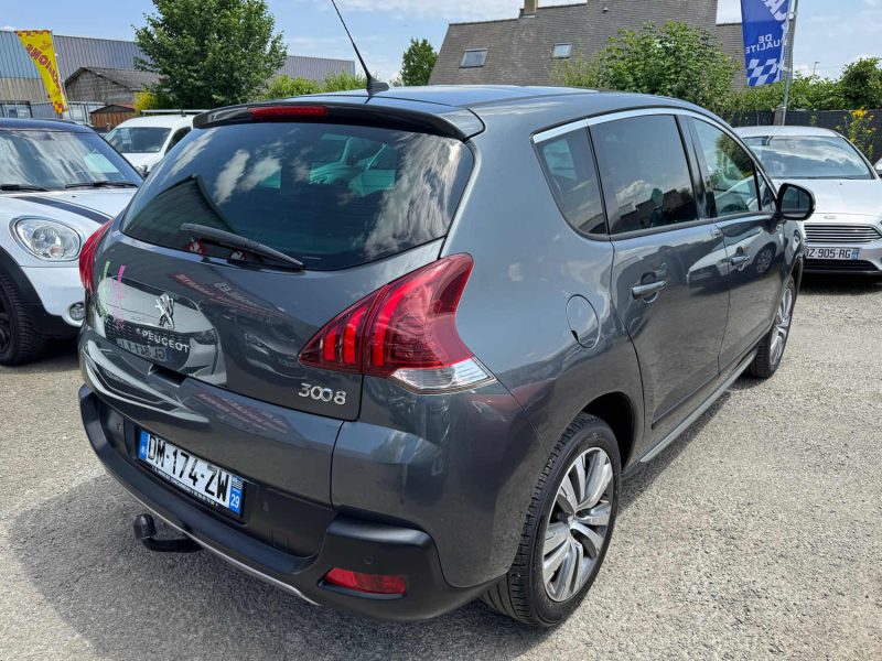 PEUGEOT 3008 1.6 HDI 115 CROSSWAY
