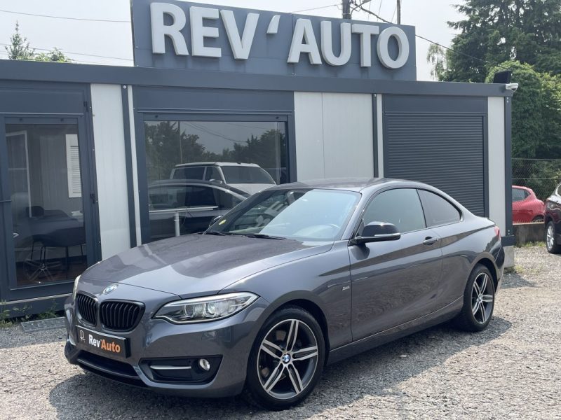BMW Série 2 Coupé F22 - 220dA xDrive 190ch Sport Boite auto / Xénons / GPS 110.000 km 09/2015