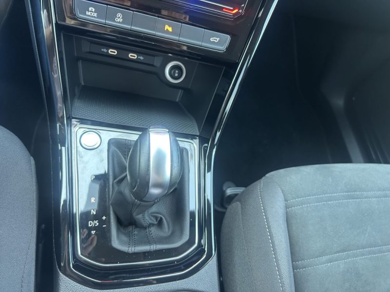 VOLKSWAGEN TOURAN 2023