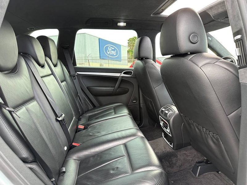 PORSCHE  CAYENNE 4.8i V8  500ch TURBO S 4x4 BVA ENTRETIEN FRANCE 2007