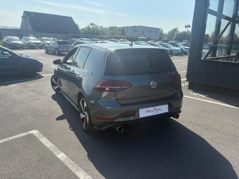 VOLKSWAGEN GOLF 2019