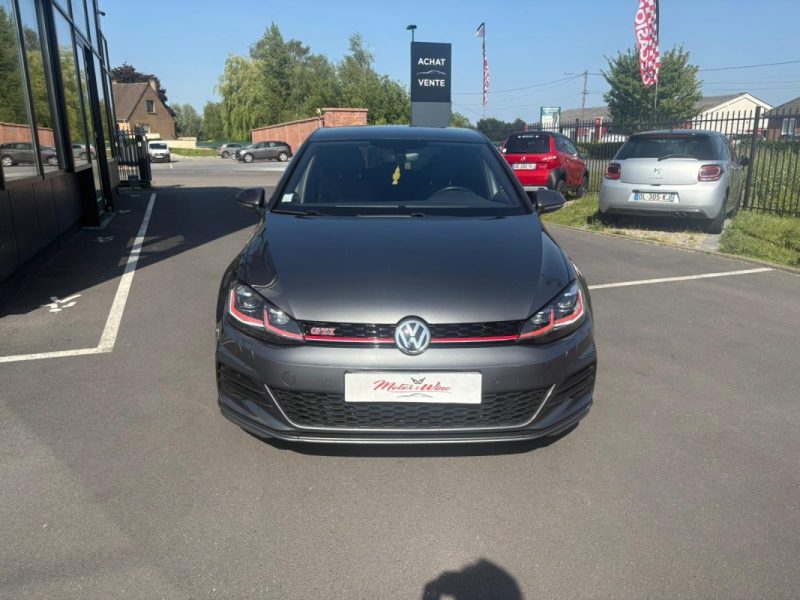 VOLKSWAGEN GOLF 2019