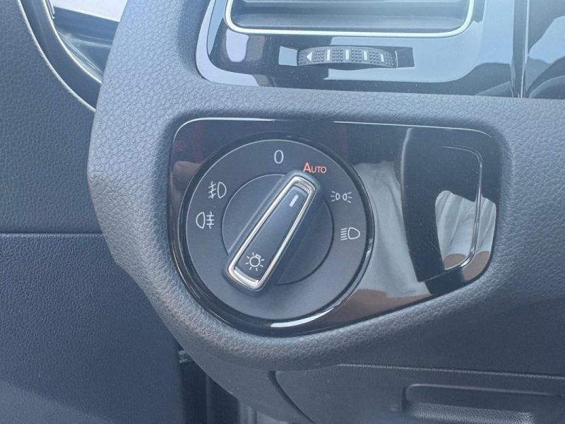 VOLKSWAGEN GOLF 2019